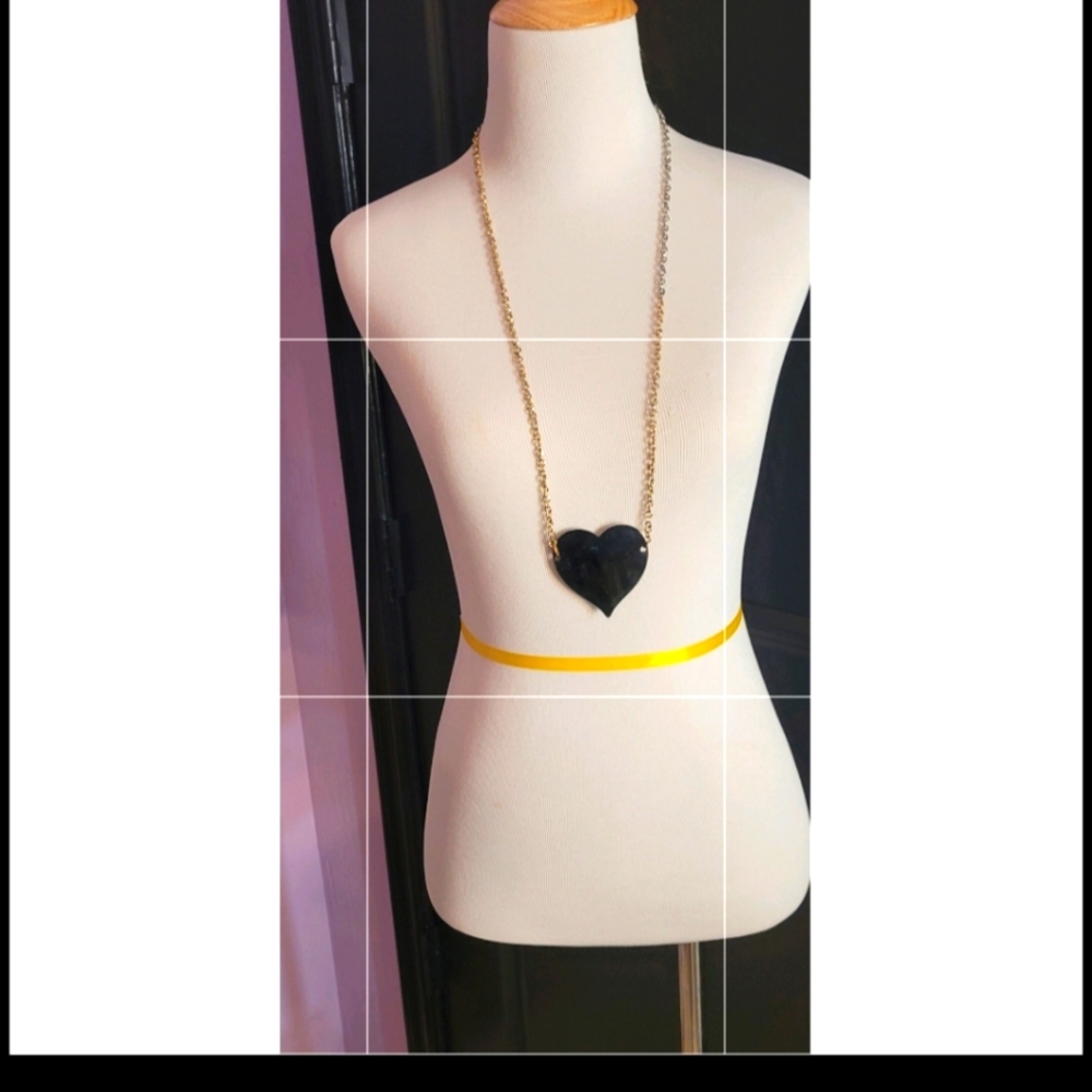 Two toned faux sliver & gold chain necklace with mirrored heart ❤️